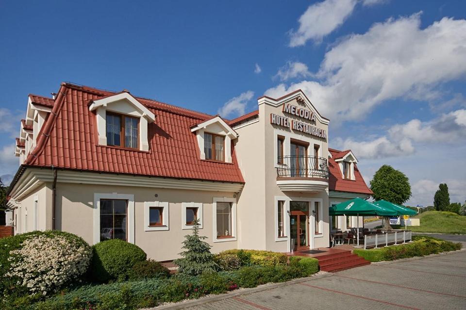 Hotel Melodia *** Buk  Экстерьер фото